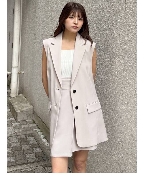 MURUA(ムルーア)の「【接触冷感】サイドオープントテーラードジレベスト【セットアップ着用可】 夏服(ベスト・レディース・ベージュ/ブルー/グレー/ブラック・FREE)」の5枚目の写真