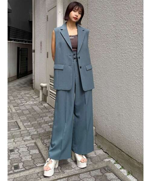 MURUA(ムルーア)の「【接触冷感】サイドオープントテーラードジレベスト【セットアップ着用可】 夏服(ベスト・レディース・ベージュ/ブルー/グレー/ブラック・FREE)」の14枚目の写真