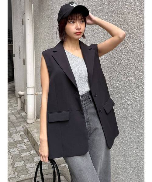 MURUA(ムルーア)の「【接触冷感】サイドオープントテーラードジレベスト【セットアップ着用可】 夏服(ベスト・レディース・ベージュ/ブルー/グレー/ブラック・FREE)」の17枚目の写真
