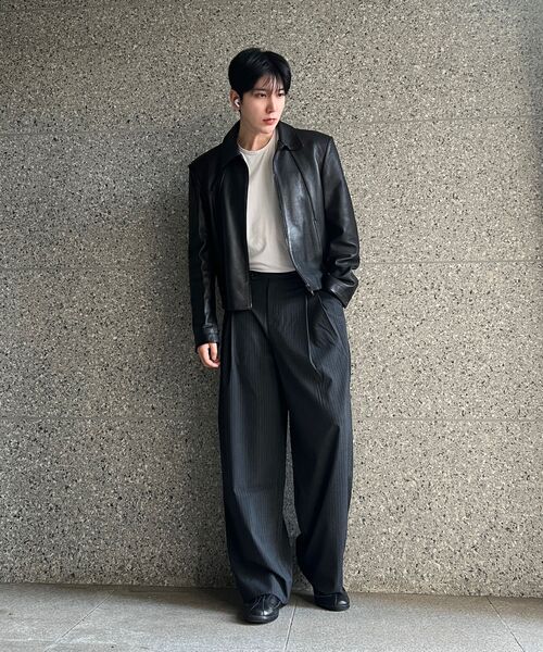 LEARVE(ルアブ)の「シェルビー ピンストライプ ダブルプリーツスラックス チャコール(スラックス・メンズ・その他・SMALL/MEDIUM/LARGE)」の5枚目の写真