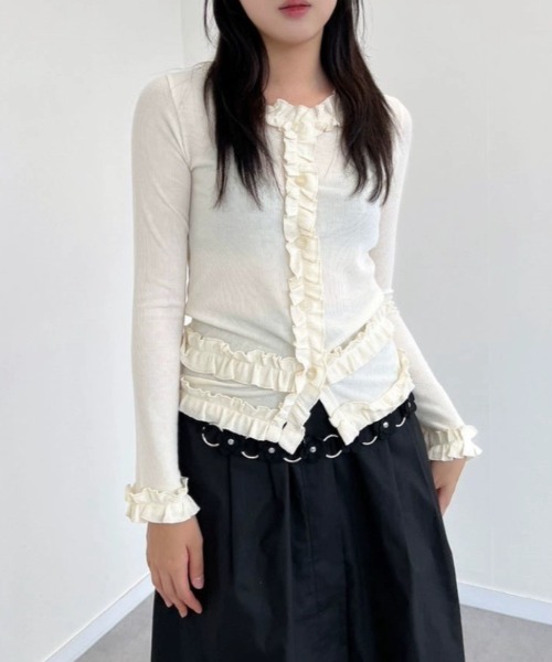 Vipoa(ヴィポア)の「frill cardigan tops(カーディガン/ボレロ・レディース・ブラック/アイボリー・FREE)」の9枚目の写真