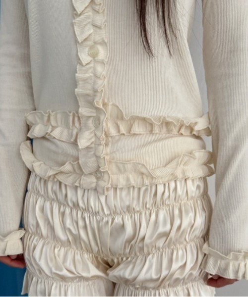 Vipoa(ヴィポア)の「frill cardigan tops(カーディガン/ボレロ・レディース・ブラック/アイボリー・FREE)」の16枚目の写真