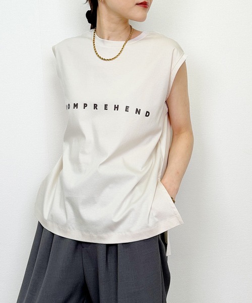 Lo-Fi(ローファイ)の「【WEB限定】ロゴ入り接触冷感フレンチスリーブプルオーバー(Tシャツ/カットソー・レディース・オフホワイト/ダークグレー/サンドベージュ・M)」の1枚目の写真