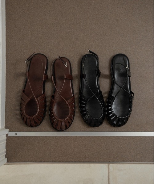 lawgy（ラウジー）の「cross strap braided sandal / クロスストラップブレイデッドサンダル（サンダル・レディース・ブラウン/ブラック・LARGE/MEDIUM/SMALL）」の8枚目の写真