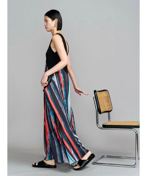 UN3D.(アンスリード)の「TIE-DYE STRIPE AIO / タイダイストライプオールインワン(つなぎ/オールインワン・レディース・ブラック/ライム・38/36)」の9枚目の写真