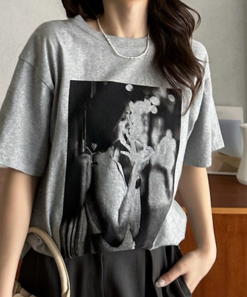 Eclat one(エクラワン)の「【Eclat one】 モノトーン フォト Tシャツ(Tシャツ/カットソー・レディース・ブラック系その他3/ブラック系その他/ブラック系その他2/ホワイト・FREE)」の21枚目の写真