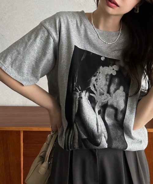 Eclat one(エクラワン)の「【Eclat one】 モノトーン フォト Tシャツ(Tシャツ/カットソー・レディース・ブラック系その他3/ブラック系その他/ブラック系その他2/ホワイト・FREE)」の22枚目の写真