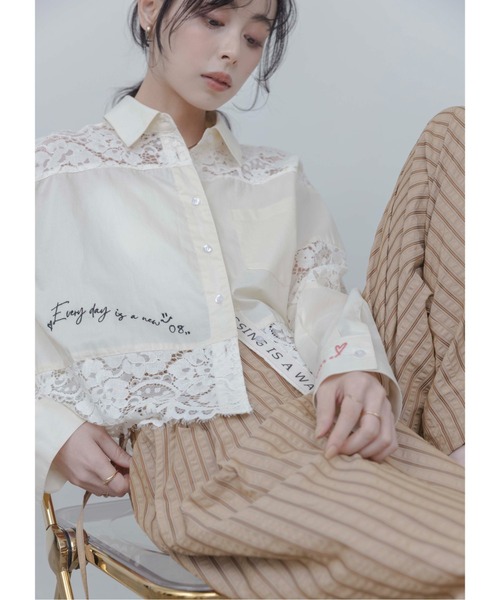 Eimee Law(エイミーロウ)の「レース刺繍テキストエンブロシャツ(シャツ/ブラウス・レディース・チェック/アイボリー/ブラック/オフホワイト・FREE)」の14枚目の写真
