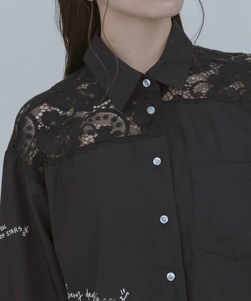 ★【新品】エイミーロウ レース刺繍テキストエンブロシャツ ブラック 今季★ レース刺繍テキストエンブロシャツ Eimee Law│Eimee Law & LHELBIE
