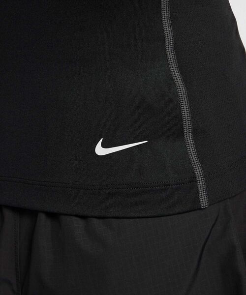 ACG(エィシージー)の「ナイキ ACG "Wildsee" ウィメンズ Dri-FIT ショートスリーブ インナー トップス / Nike ACG "Wildsee" Women's Dri-FIT Short-Sleeve Base Layer Top IO1461-010 Black(Tシャツ/カットソー・レディース・ブラック・XL/XS/S/M/L)」の5枚目の写真