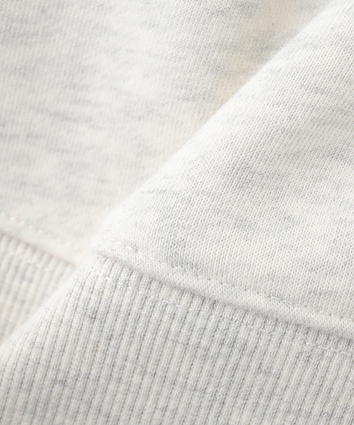 WISM(ウィズム)の「Metalwood Studio / メタルウッド スタジオ PLAID OVAL LOGO RAGLAN C/N SWE(スウェット・メンズ・ライトグレー・MEDIUM/LARGE)」の2枚目の写真