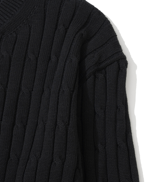 KNITTED(ニッティド)の「ケーブルラウンドニット ブラック(ニット/セーター・レディース・その他・M/L/XL)」の4枚目の写真