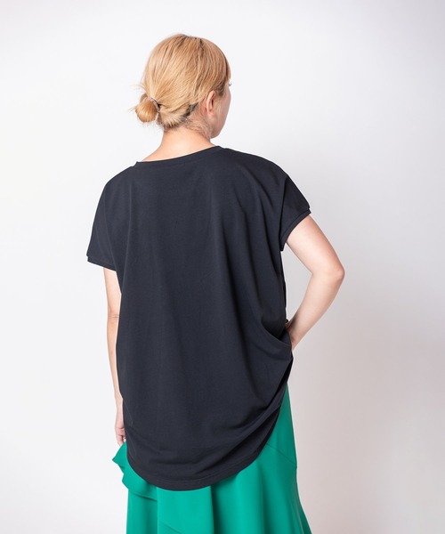 OSMOSIS(オズモーシス)の「箔プリントプルオーバー(Tシャツ/カットソー・レディース・ホワイト/ブルー/ブラック・ONE SIZE)」の16枚目の写真