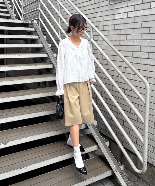 ISOOK(アイスー)の「【ISOOK / アイスー】ウエストリボンバミューダパンツ / ハーフパンツ ショートパンツ タックパンツ ウエストゴム ZOZOTOWN限定(その他パンツ・レディース・ベージュ/ブラック・FREE)」の17枚目の写真
