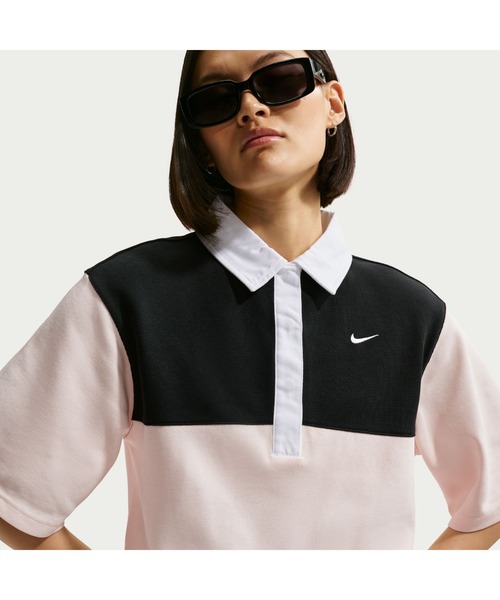 NIKE（ナイキ）の「NIKE/ナイキ WS ｽﾄﾘｰﾄ ｴｯｾﾝｼｬﾙ S/S ﾎﾟﾛ（ポロシャツ・レディース・マルチ/ピンク・S/M/L/XL）」の10枚目の写真
