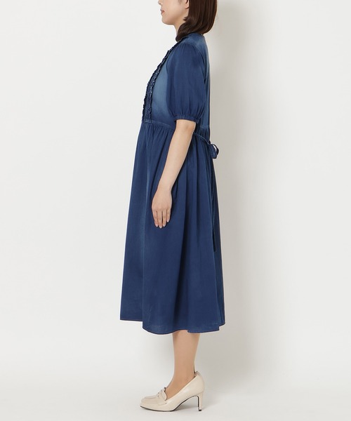 Rose Tiara（ローズティアラ）の「ライトデニムワンピース（ワンピース・レディース・ネイビー・38/42/46）」の14枚目の写真