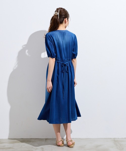 Rose Tiara（ローズティアラ）の「ライトデニムワンピース（ワンピース・レディース・ネイビー・38/42/46）」の8枚目の写真