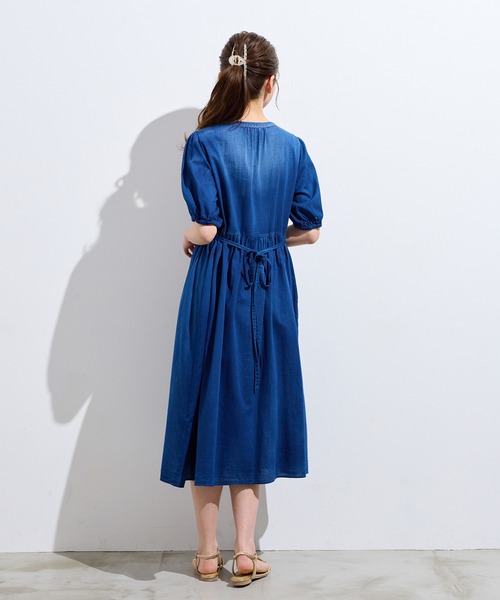 Rose Tiara（ローズティアラ）の「ライトデニムワンピース（ワンピース・レディース・ネイビー・38/42/46）」の9枚目の写真