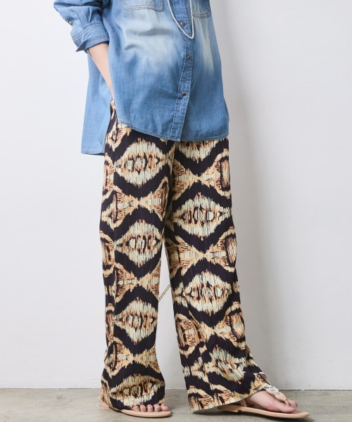 CHIC STYLE(シックスタイル)の「エスニックプリントリラックスパンツ<大きいサイズ有>シックスタイル(その他パンツ・レディース・ブラウン系/ブルー系/イエロー系・M/L/LL/3L/4L/5L)」の22枚目の写真