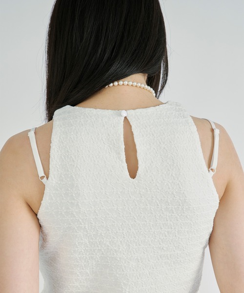 Ezick(エジック)の「Padded bubble jacquard inner/パッドツキフクレジャガードホルターネックタンク(タンクトップ・レディース・ブラック/オフホワイト・FREE)」の16枚目の写真