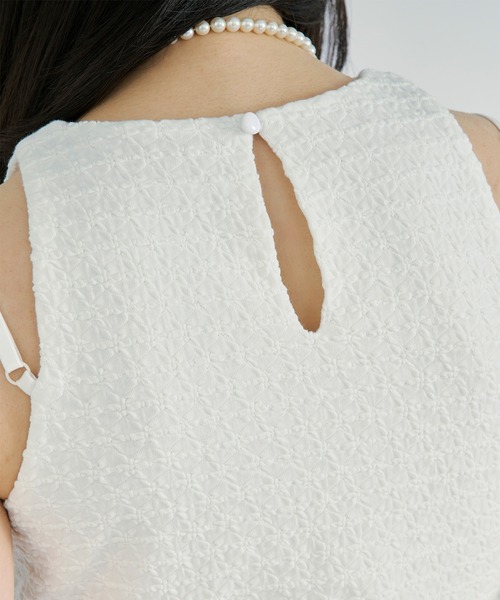 Ezick(エジック)の「Padded bubble jacquard inner/パッドツキフクレジャガードホルターネックタンク(タンクトップ・レディース・ブラック/オフホワイト・FREE)」の15枚目の写真