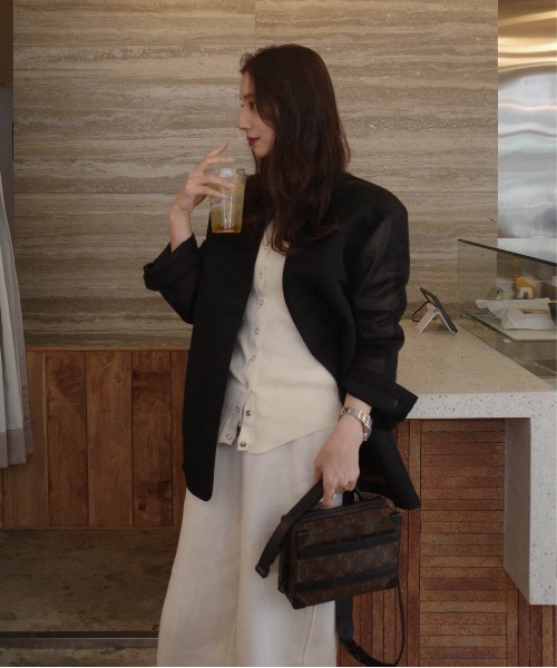 AMELY(エミリー)の「【インフルエンサーコラボ】シアージャケット(テーラードジャケット・レディース・ブラック系その他/ベージュ系その他/ブラック/ベージュ・フリー)」の10枚目の写真
