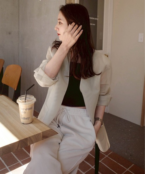 AMELY(エミリー)の「【インフルエンサーコラボ】シアージャケット(テーラードジャケット・レディース・ブラック系その他/ベージュ系その他/ブラック/ベージュ・フリー)」の22枚目の写真