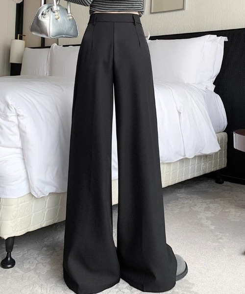 &soiree(アンドソワレ)の「深2タック入りシンプルワイドスラックス(スラックス・レディース・グレー/ブラック・SMALL/MEDIUM/LARGE/X-LARGE)」の4枚目の写真