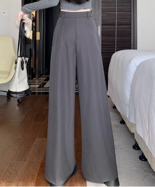 &soiree(アンドソワレ)の「深2タック入りシンプルワイドスラックス(スラックス・レディース・グレー/ブラック・SMALL/MEDIUM/LARGE/X-LARGE)」の6枚目の写真