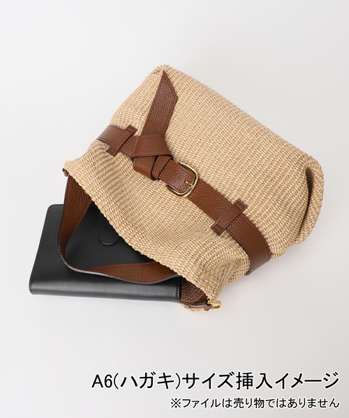VIOLAd'ORO(ヴィオラドーロ)の「VIOLAd’ORO/ ヴィオラドーロ ラフィアシート ベルトモチーフバッグ(ショルダーバッグ・レディース・ベージュ・FREE)」の17枚目の写真