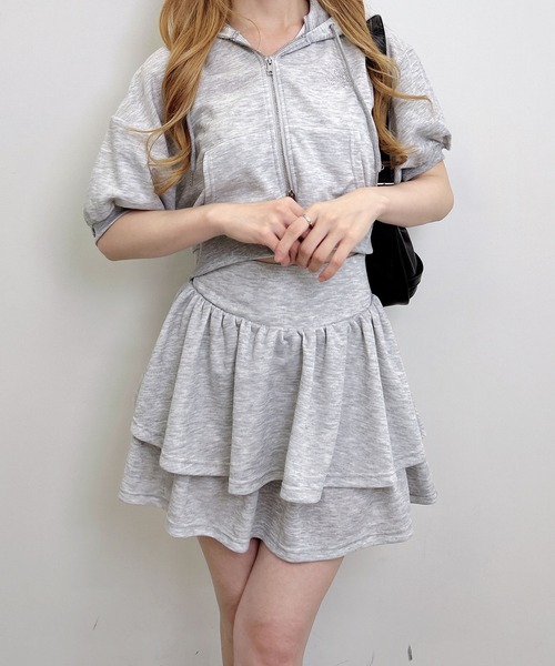 INGNI(イング)の「ラメポンチジップパーカー+スカパン/セットアップ(セットアップ・レディース・グレー/ブラック・M)」の6枚目の写真