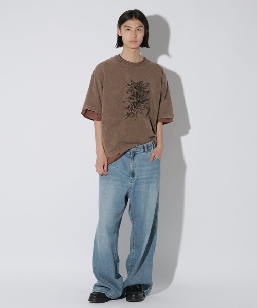 LAKOLE（ラコレ）の「フラワーピグメントT / 662614（Tシャツ/カットソー・メンズ・ベージュ/チャコール・MEDIUM/LARGE）」の13枚目の写真