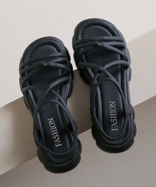 yuue' ( wear )(ユーイ)の「クロスストラップ厚底サンダル(サンダル・レディース・アイボリー/ブラック・23.5cm/24.5cm)」の14枚目の写真
