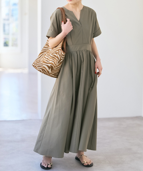 Spick & Span(スピックアンドスパン)の「《WEB限定 / 追加》タイプライタータックワンピース(ワンピース・レディース・カーキ/ネイビー・36/38)」の18枚目の写真