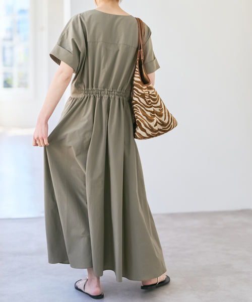 Spick & Span(スピックアンドスパン)の「《WEB限定 / 追加》タイプライタータックワンピース(ワンピース・レディース・カーキ/ネイビー・36/38)」の7枚目の写真