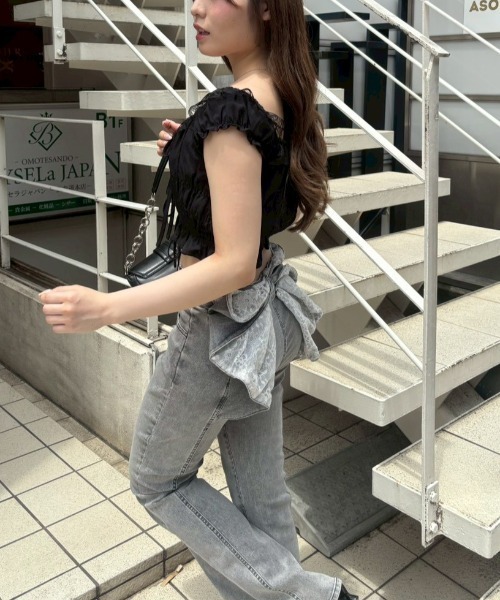 continuer de NICE CLAUP(コンティニューデナイスクラップ)の「バックリボンレースフレアーパンツ(その他パンツ・レディース・スミクロ/その他/ケミカルウォッシュ・SMALL/MEDIUM)」の16枚目の写真