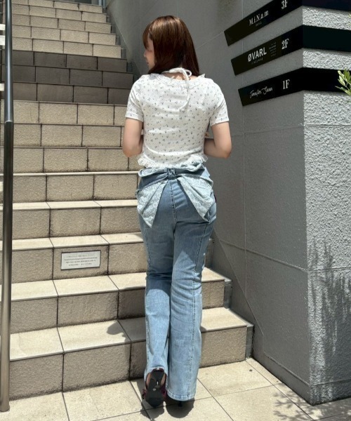 continuer de NICE CLAUP(コンティニューデナイスクラップ)の「バックリボンレースフレアーパンツ(その他パンツ・レディース・スミクロ/その他/ケミカルウォッシュ・SMALL/MEDIUM)」の8枚目の写真