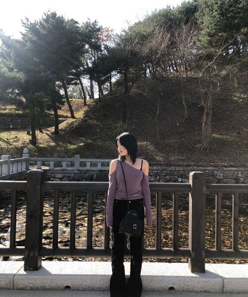 ASON(アズオン)の「MUSE CUT-OUT TEE / PURPLE(Tシャツ/カットソー・レディース・その他・FREE)」の12枚目の写真