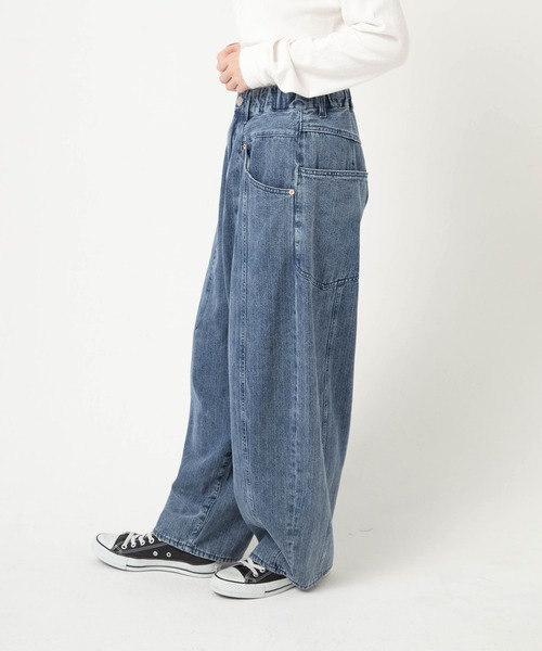 URCH RNA(アーチ アールエヌエー)の「R4481 ワイドコクーンのヘリンボーンデニムパンツ(デニムパンツ・レディース・ライトインディゴブルー/ダークインディゴブルー/インディゴブルー・FREE)」の22枚目の写真