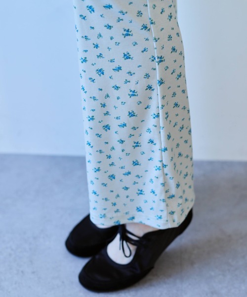 flaeu(フラユ)の「Nostalgic Flower Pants(その他パンツ・レディース・アイボリー/ブラック・FREE)」の10枚目の写真