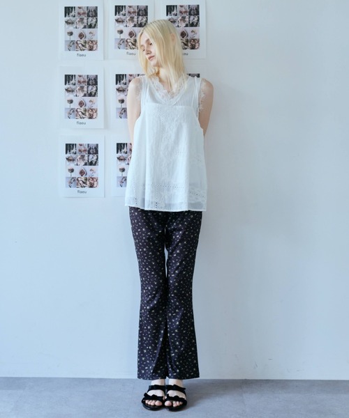 flaeu(フラユ)の「Nostalgic Flower Pants(その他パンツ・レディース・アイボリー/ブラック・FREE)」の12枚目の写真
