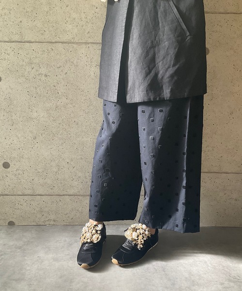 Jeffrey Campbell(ジェフリーキャンベル)の「キラキラ ビジュースニーカー(スニーカー・レディース・ブラック・36/38/35)」の14枚目の写真
