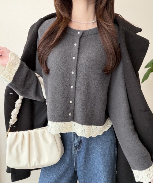 mily bilet（ミウィビレット）の「【mily bilet】裾レースとパールが、大人の甘さを引き立てる。前後2way配色ニットレースカーディガン（カーディガン/ボレロ・レディース・ブルー/レッド/アイボリー/チャコール・LARGE/X-LARGE/SMALL/MEDIUM）」の20枚目の写真