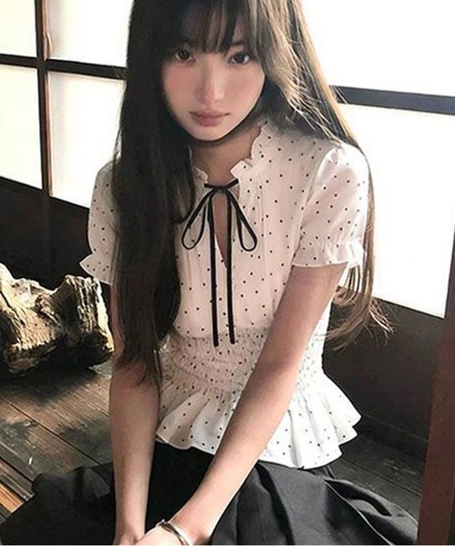 AsheKsha（アシクシャ）の「ドットフリル半袖ウエスト絞りトップス（シャツ/ブラウス・レディース・ホワイト・M）」の9枚目の写真