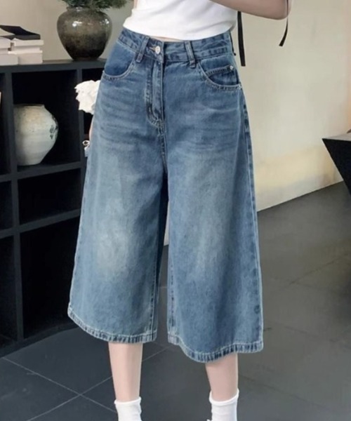 LAC-VERT(ラック・ヴェール)の「ワイドデニムハーフパンツ(デニムパンツ・レディース・ブルー系その他/ブラック/ライトブルー・LARGE/MEDIUM)」の6枚目の写真