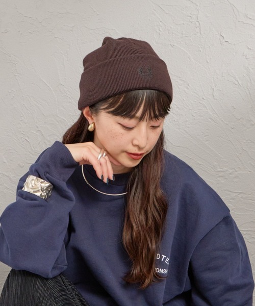 FRED PERRY（フレッドペリー）の「【WEB先行予約】[FRED PERRY/フレッドペリー] クラシック メリノウール ビーニー（ニットキャップ/ビーニー・レディース・ダークブラウン/ブラック・ONE SIZE）」の2枚目の写真