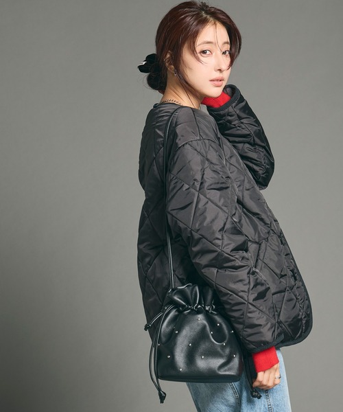 coca(coca)(コカ)の「スタッズレザーバック(ハンドバッグ・レディース・ブラック・ONE SIZE)」の4枚目の写真