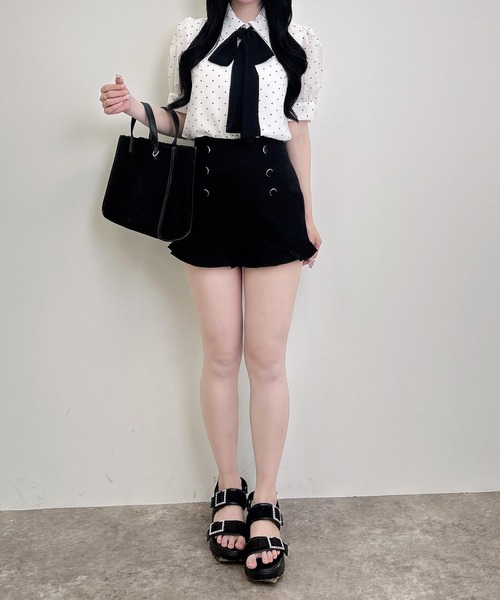 INGNI(イング)の「裾フリルショートパンツ(その他パンツ・レディース・ブラック/グレー・FREE)」の11枚目の写真