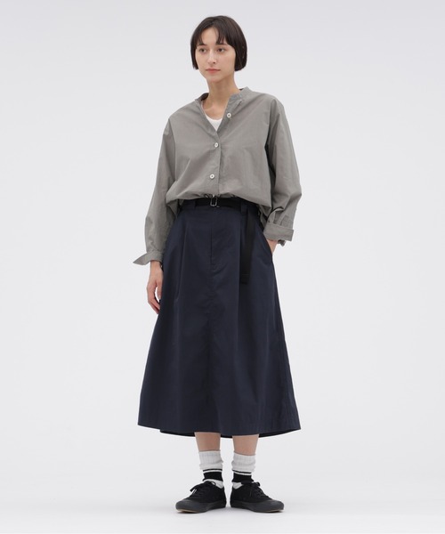 MHL.(エムエイチエル)の「WASHED COTTON NYLON(スカート・レディース・チャコール/ネイビー・0/1/2/3)」の8枚目の写真