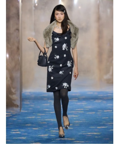 SHUSHU/TONG(シュシュトン)の「Lace Trim Cami Dress(ワンピース・レディース・グレー・10)」の6枚目の写真
